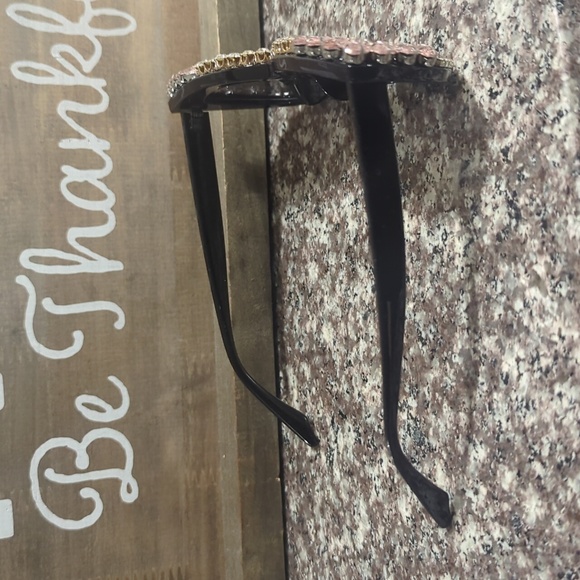 Retro Cateye Sunglasses NWOT - Picture 2 of 3